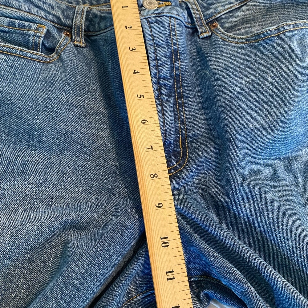 Old Navy High Rise O.G. Loose Secret Smooth Pockets - Medium Wash Jeans; Sz:12 - Picture 9 of 13